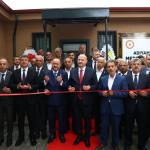 ADIYAMAN (PERRE) - Sibel TURAN-  Berfin GÜRBÜZ- Adıyaman'da Merkez ve Köy Muhtarlarını aynı çatı altında buluşturacak olan Adıyaman Merkez ve Köy Muhtarları Derneği Hizmet Binası, düzenlenen törenle hizmete açıldı.