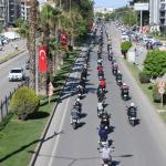 ADIYAMAN (PERRE) - Şeriban ÖZÇAKMAK-Berfin GÜRBÜZ - Adıyaman MotoFest 2026 kapsamında düzenlenen motosiklet korteji, kentte renkli görüntüler oluşturdu.