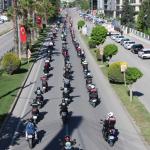 ADIYAMAN (PERRE) - Şeriban ÖZÇAKMAK-Berfin GÜRBÜZ - Adıyaman MotoFest 2026 kapsamında düzenlenen motosiklet korteji, kentte renkli görüntüler oluşturdu.