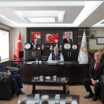 ADIYAMAN (PERRE) - Şeriban ÖZÇAKMAK - Gençlik ve Spor Bakanlığı Müşaviri, Sivil Toplum Merkez Üssü (STMÜ) Başkanı ve STK Uzmanı Ömer Faruk Terzi, Kahta'da gençlerle bir araya gelerek Gençlik Meclisi çalışmalarını yerinde...