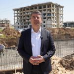 ADIYAMAN (PERRE) - Şeriban ÖZÇAKMAK - Adıyaman Belediyesi'nin hayırsever desteğiyle Altınşehir Mahallesi'ne kazandıracağı çok amaçlı ve depreme dirençli taziye evinin temeli atıldı.