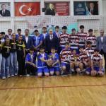 ADIYAMAN (PERRE) - Sibel TURAN-Adıyaman'da 20 Nisan - 4 Mayıs tarihleri arasında gerçekleştirilen okullar arası voleybol müsabakaları büyük bir coşku ve heyecanla tamamlandı.